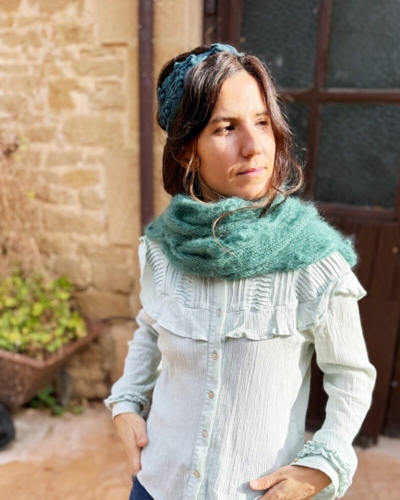 chal veluma knitting pattern patron punto shawl calados lace bodoques bobbles