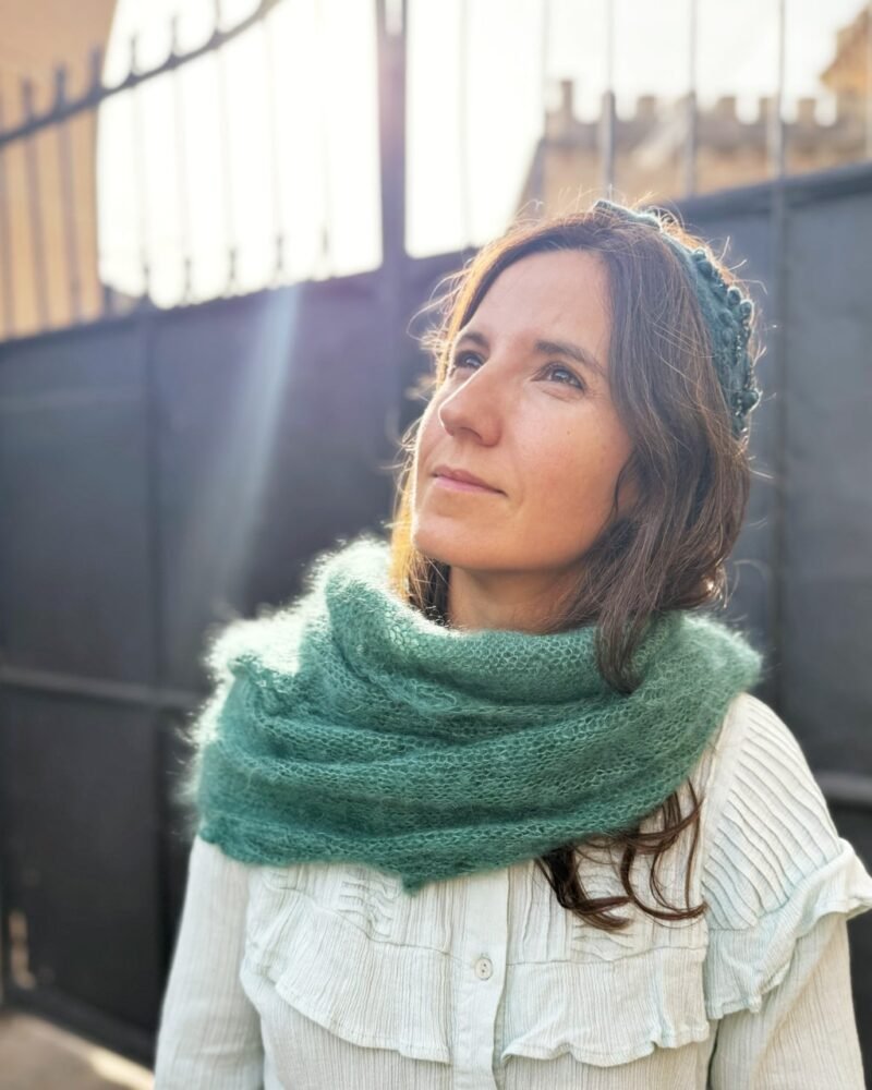 chal veluma knitting pattern patron punto shawl calados lace bodoques bobbles