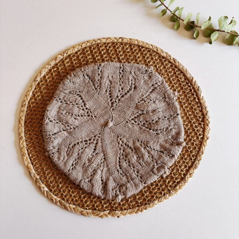 Boina_Inflorescencia patron de punto calados knitting pattern Beret