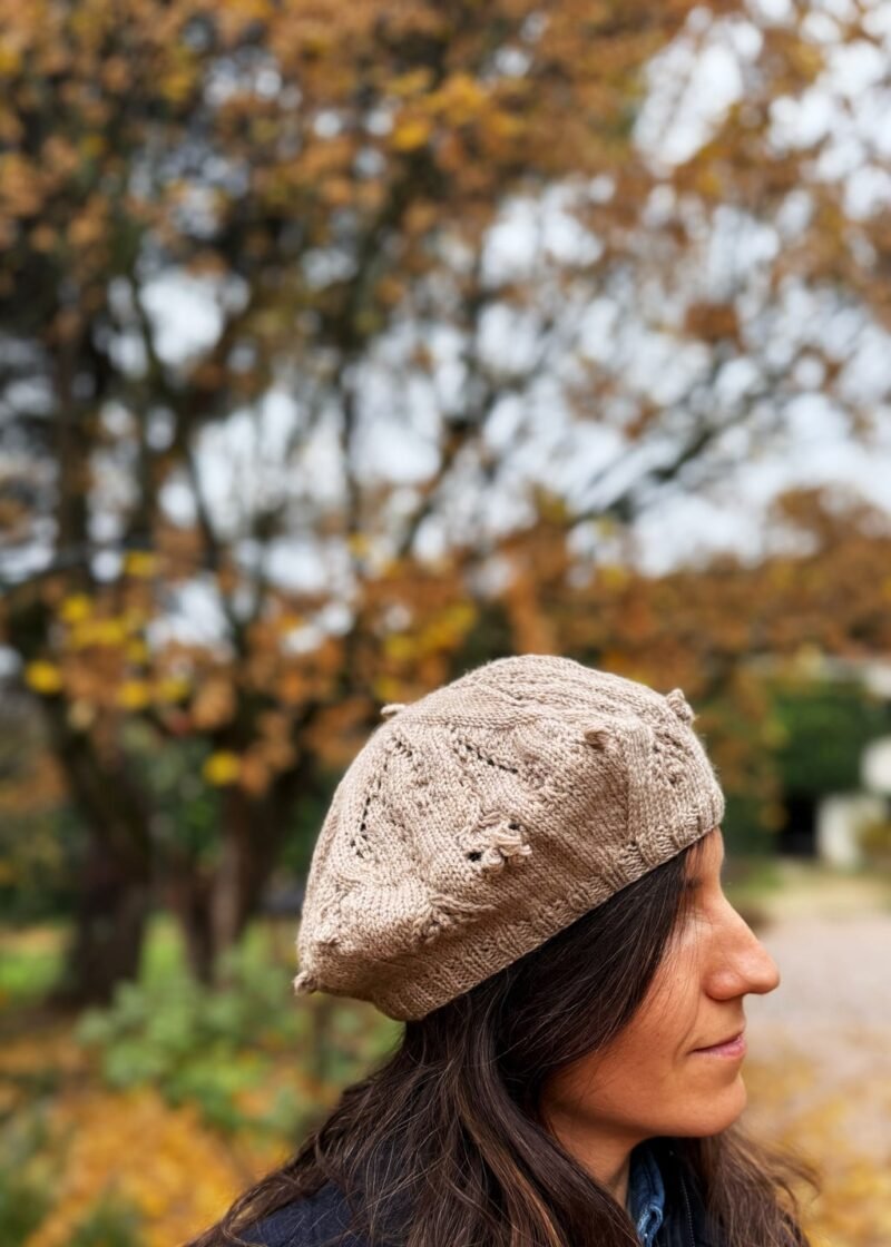 Boina_Inflorescencia patron de punto calados knitting pattern Beret