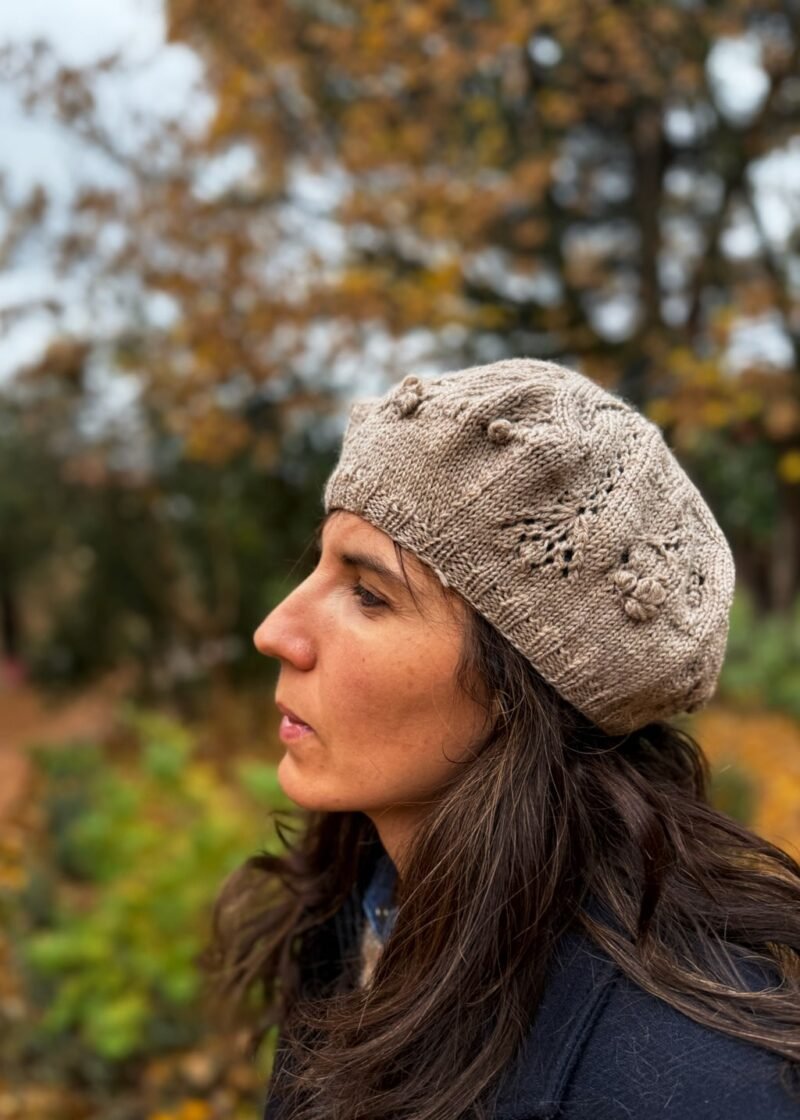 Boina_Inflorescencia patron de punto calados knitting pattern Beret