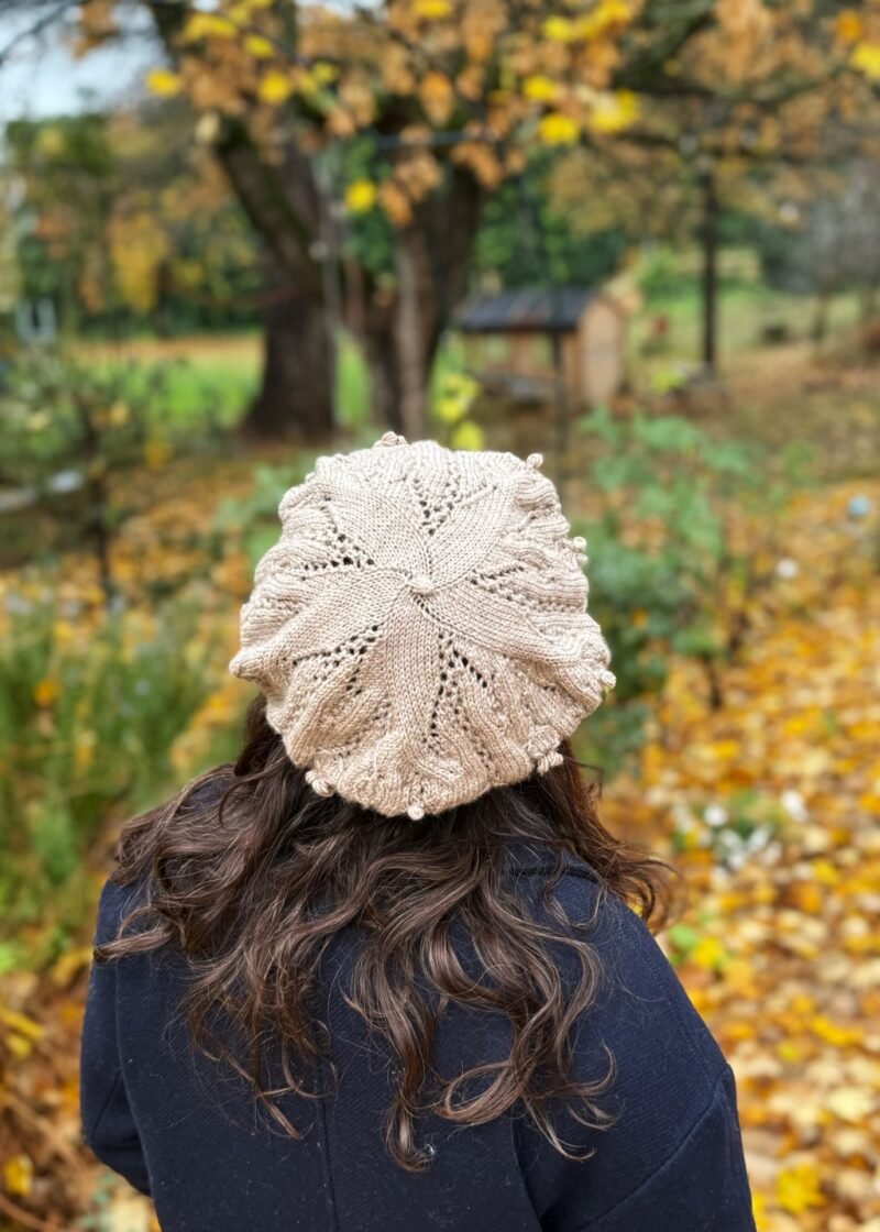 Boina_Inflorescencia patron de punto calados knitting pattern Beret