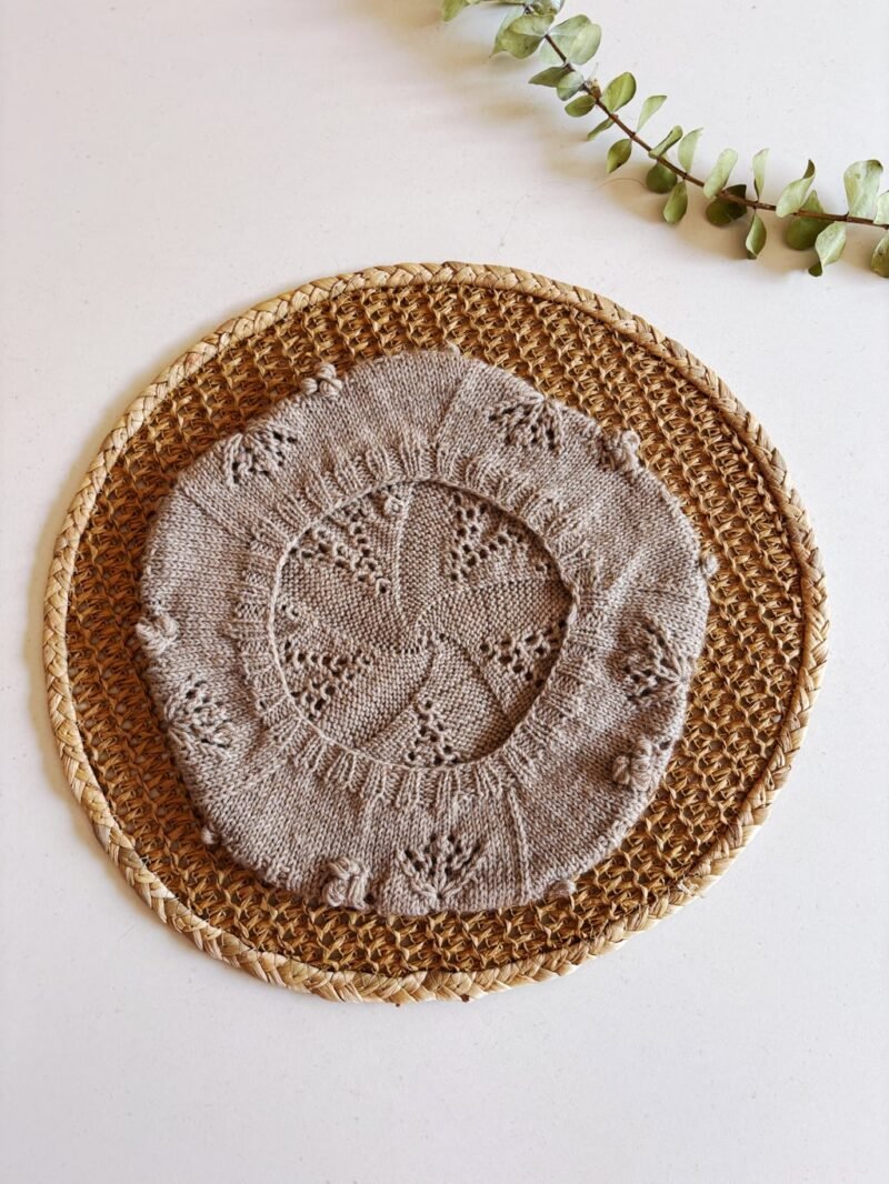 Boina_Inflorescencia patron de punto calados knitting pattern Beret