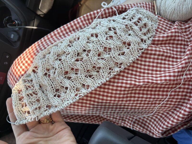 Palahi top verano calados patron punto knitting pattern lacework seda silk