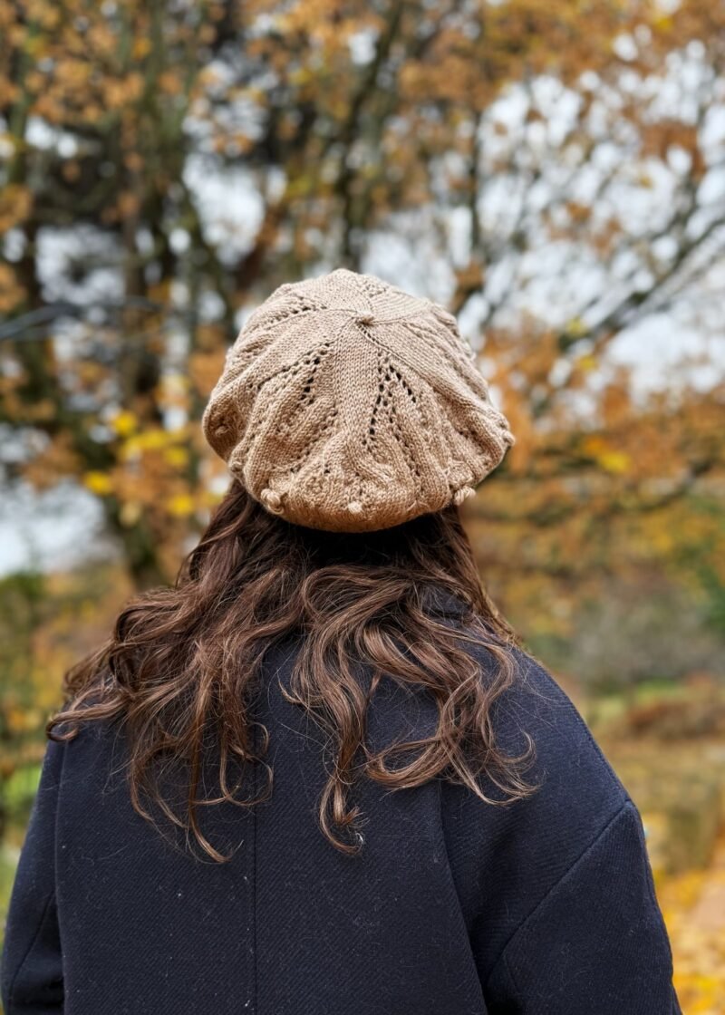 Boina_Inflorescencia patron de punto calados knitting pattern Beret