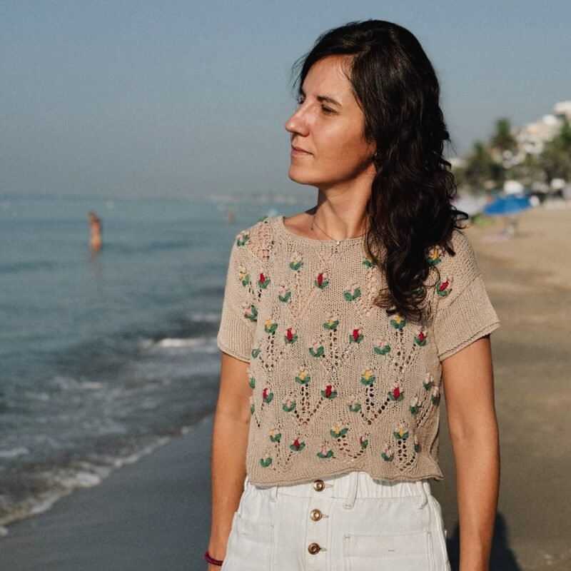 Silvestria top verano calados patron punto knitting pattern lacework seda silk bordado embroidery