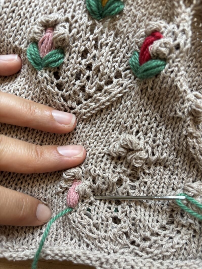 Silvestria top verano calados patron punto knitting pattern lacework seda silk bordado embroidery